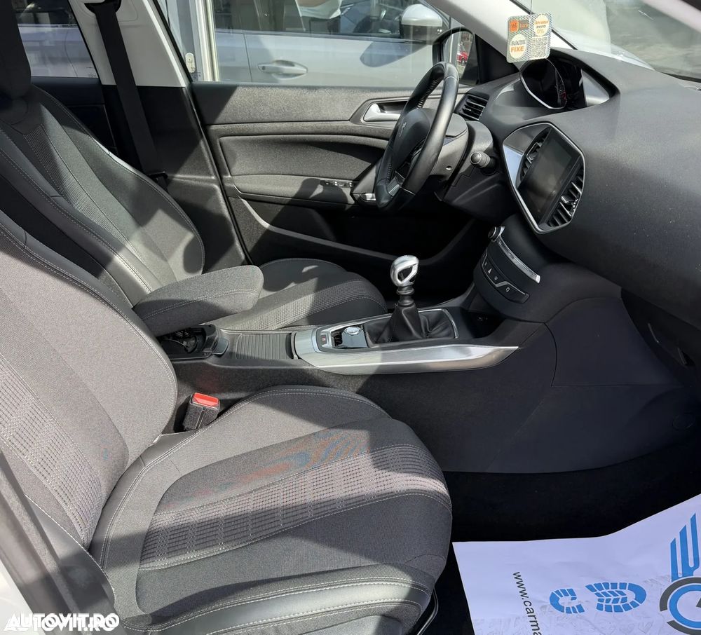 Peugeot 308 PureTech 130 GPF Stop & Start Allure - 9