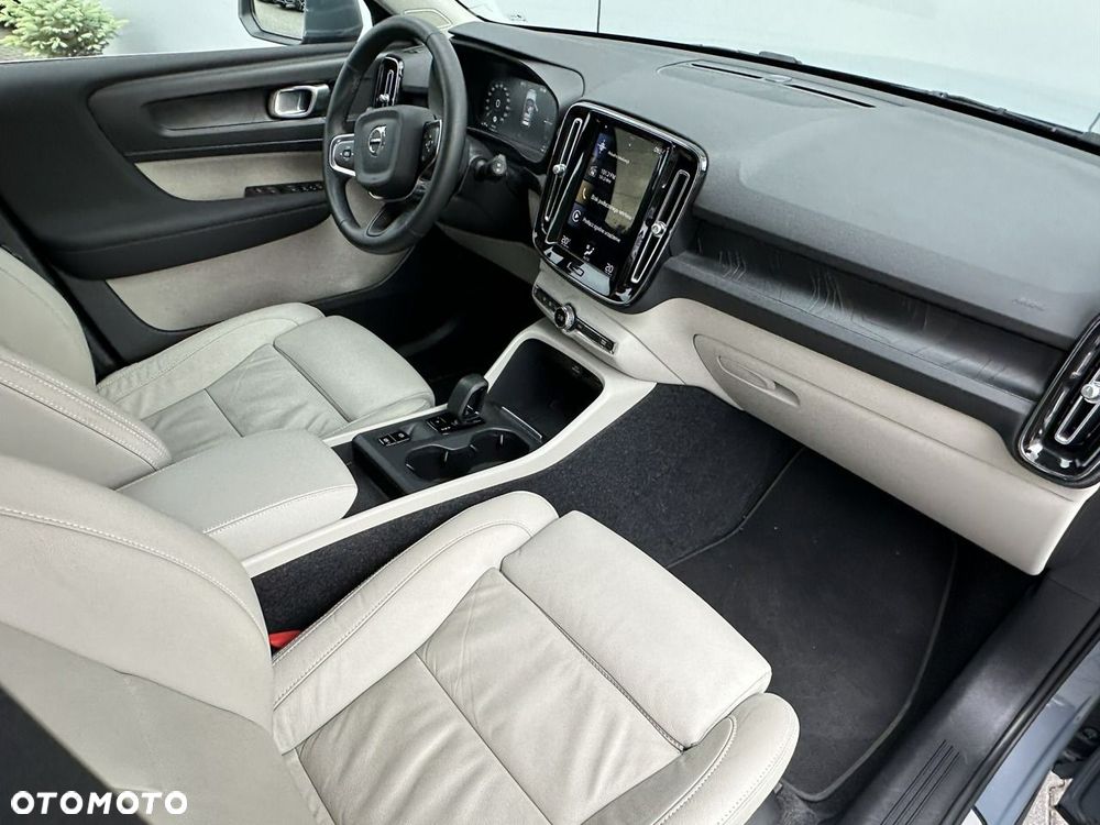 Volvo XC 40 - 19