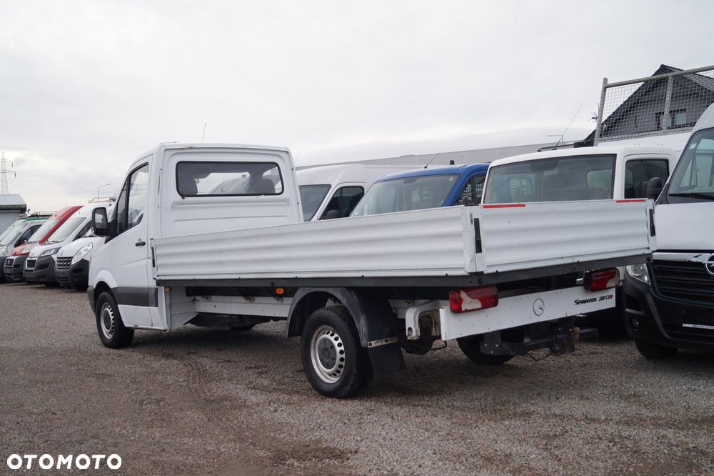 Mercedes-Benz Sprinter - 5