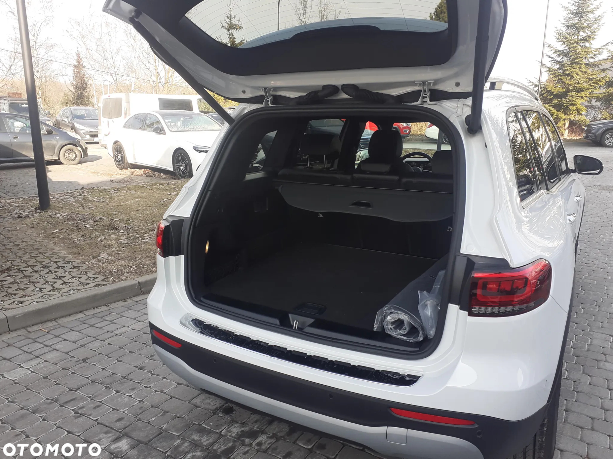 Mercedes-Benz GLB 250 4-Matic Style 8G-DCT - 26