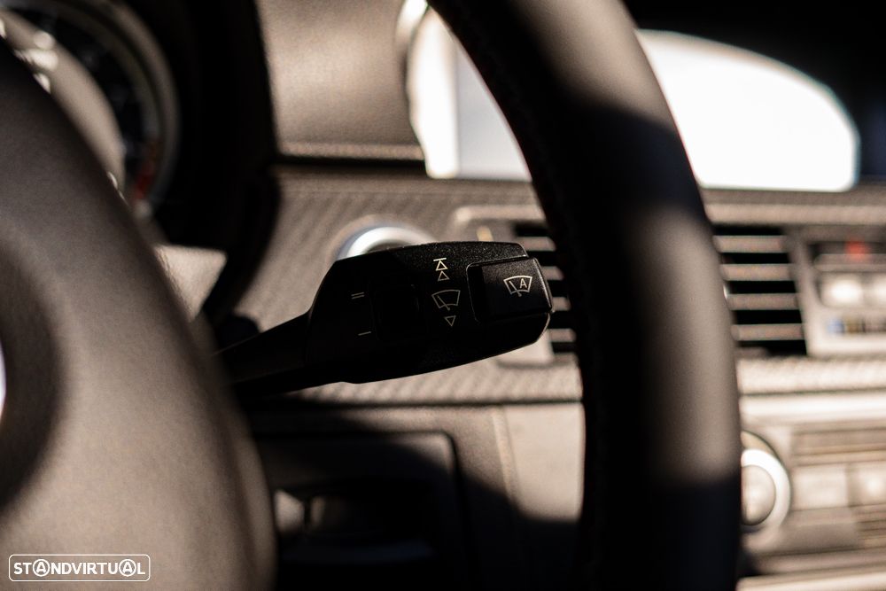 BMW M3 Auto - 25