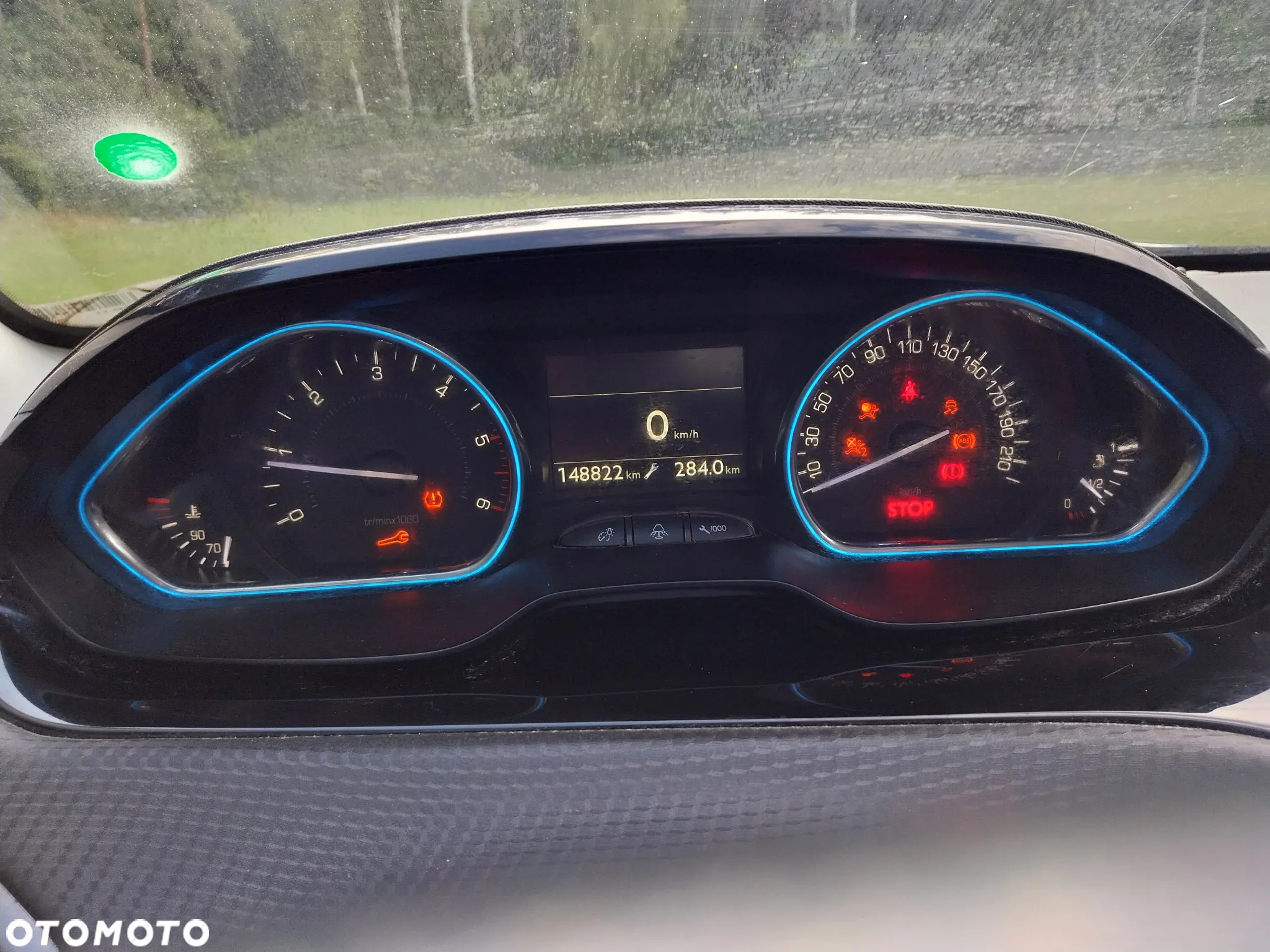 Peugeot 2008 1.6 BlueHDi Allure S&S - 18