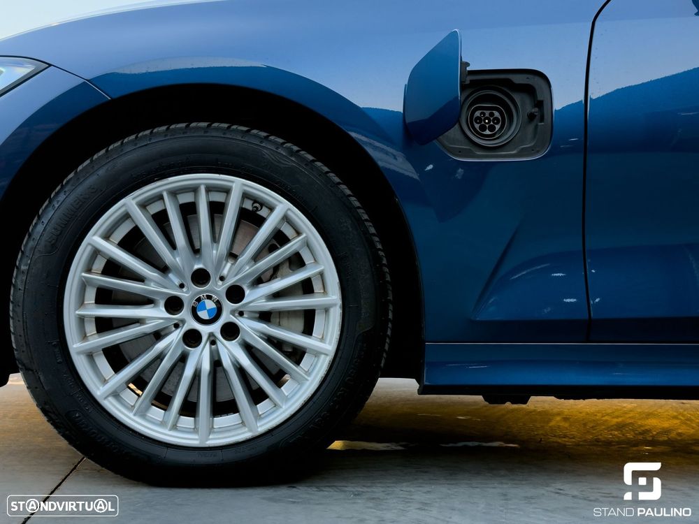 BMW 330 e Line Luxury Auto - 9