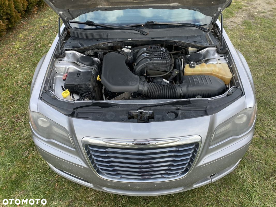 Chrysler 300s - 25