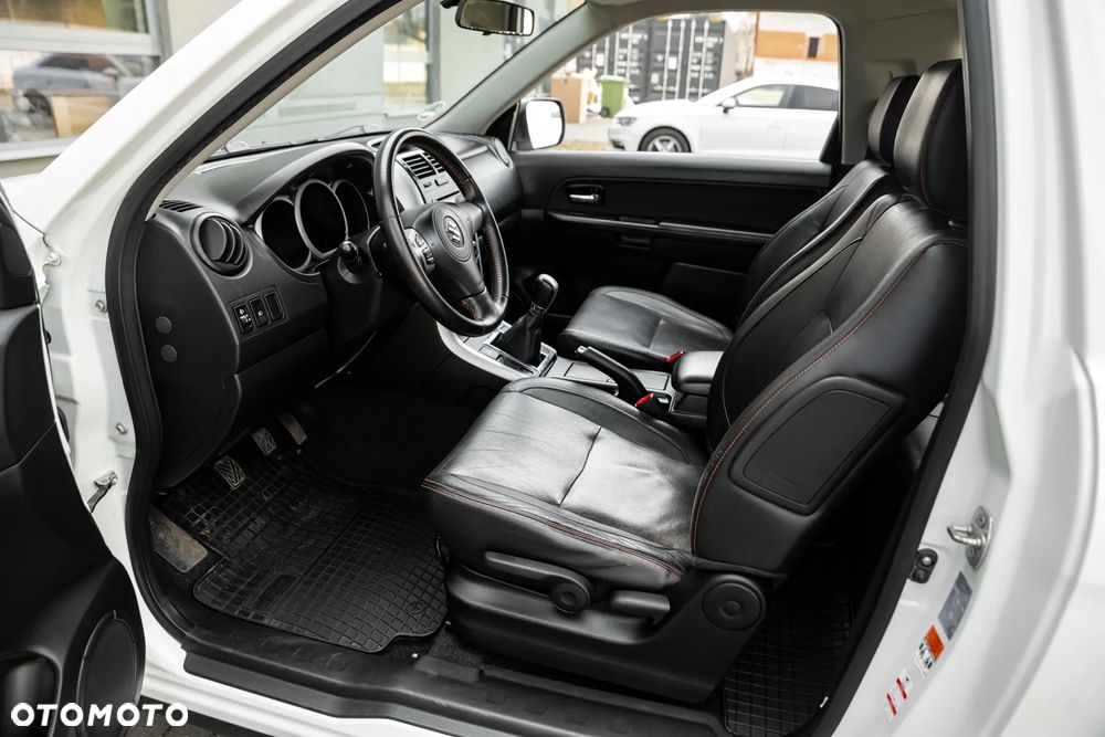 Suzuki Grand Vitara 1.6 Black&White - 20