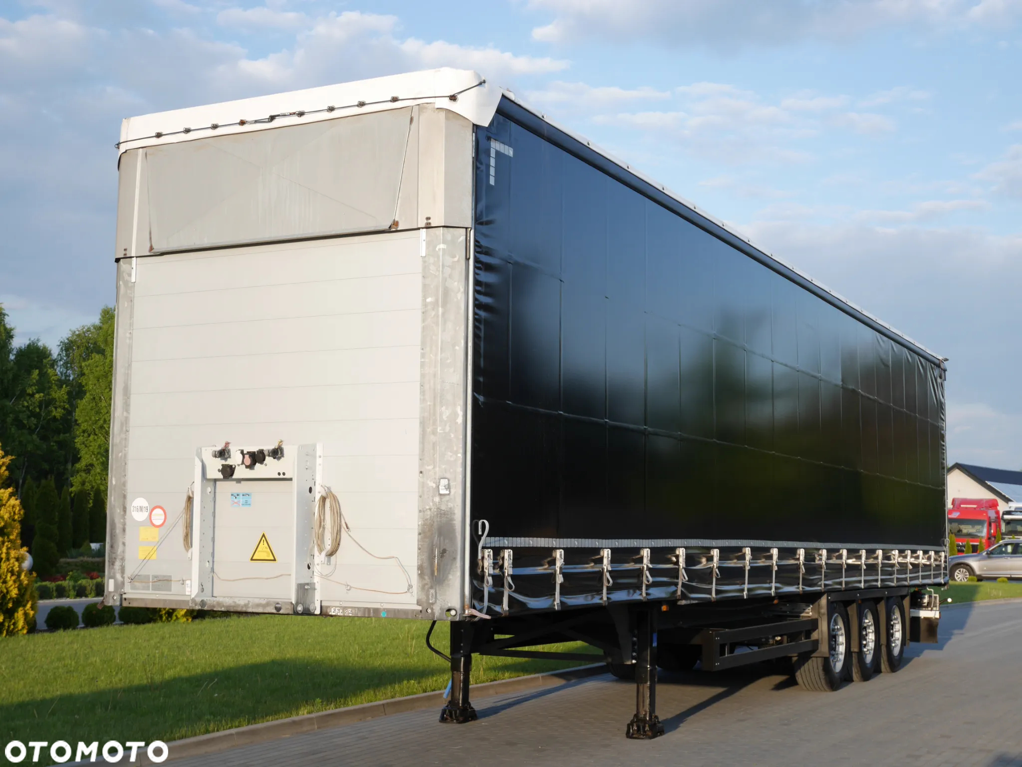 Schmitz Cargobull VARIOS  Standard/Mega Dach podnoszony - 3