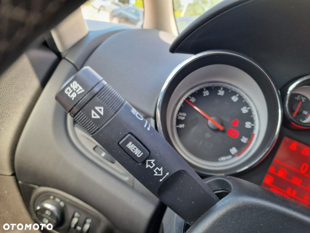 Opel Zafira Tourer 1.4 Turbo drive - 33