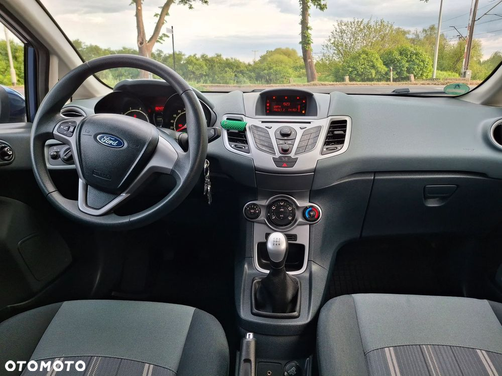 Ford Fiesta 1.25 Ambiente - 6