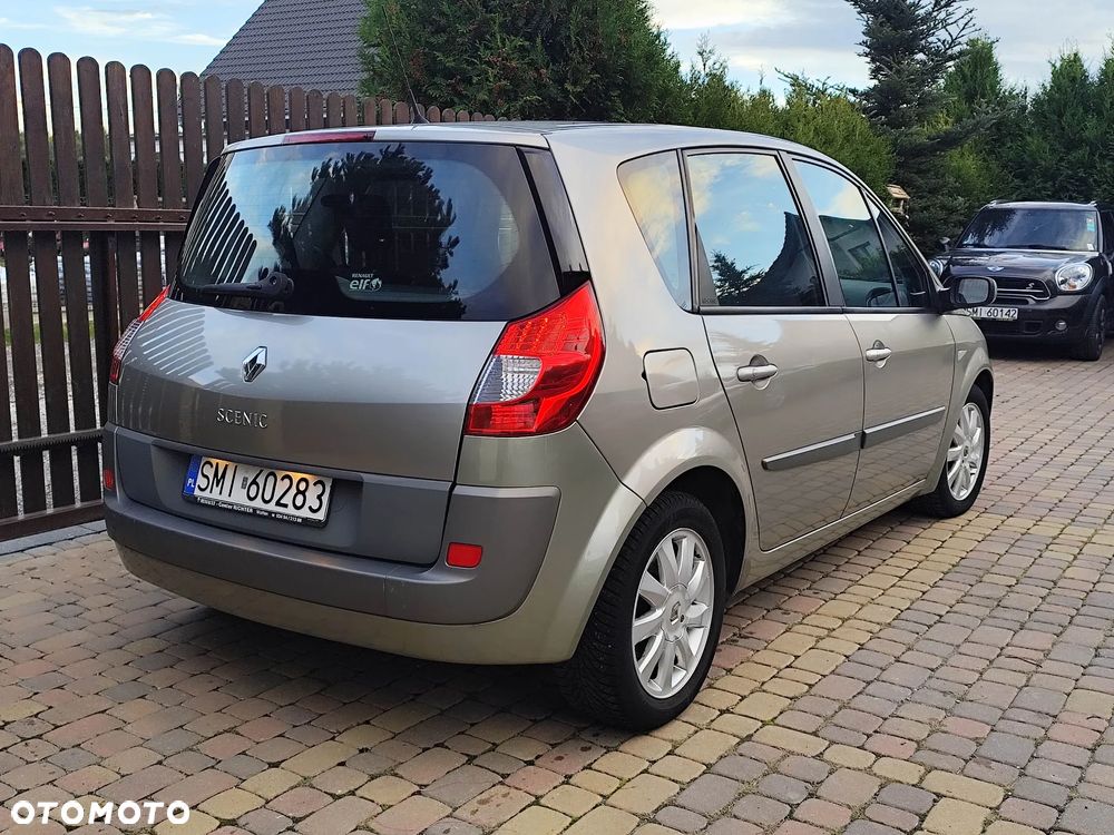 Renault Scenic 1.6 16V Confort Expression - 34