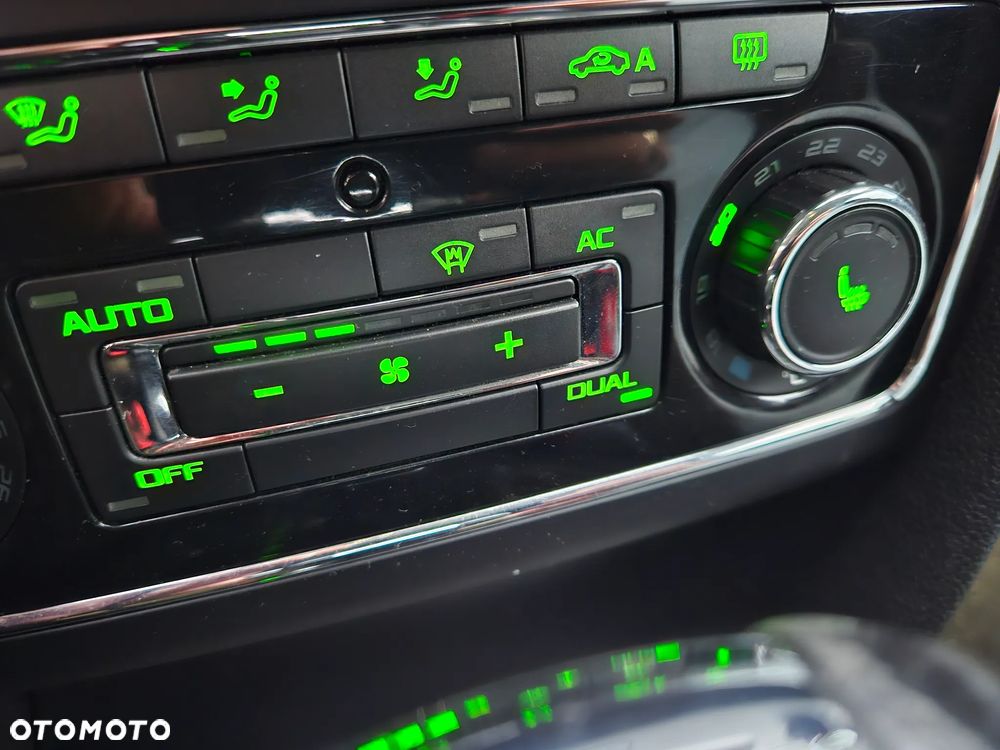 Skoda Superb 2.0 TDI Platinum DSG - 16