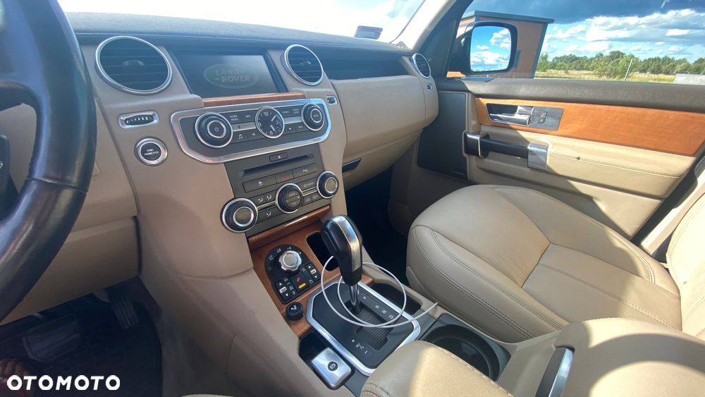 Land Rover Discovery 3.0D V6 HSE - 12