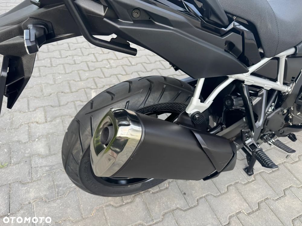 Suzuki V-STROM - 19