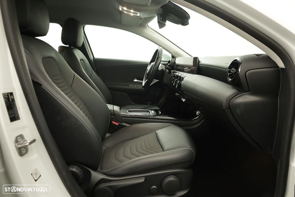 Mercedes-Benz A 200 Standard - 21
