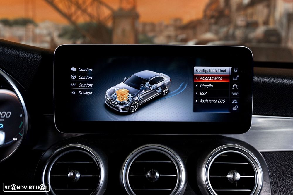 Mercedes-Benz C 300 de AMG Line - 24