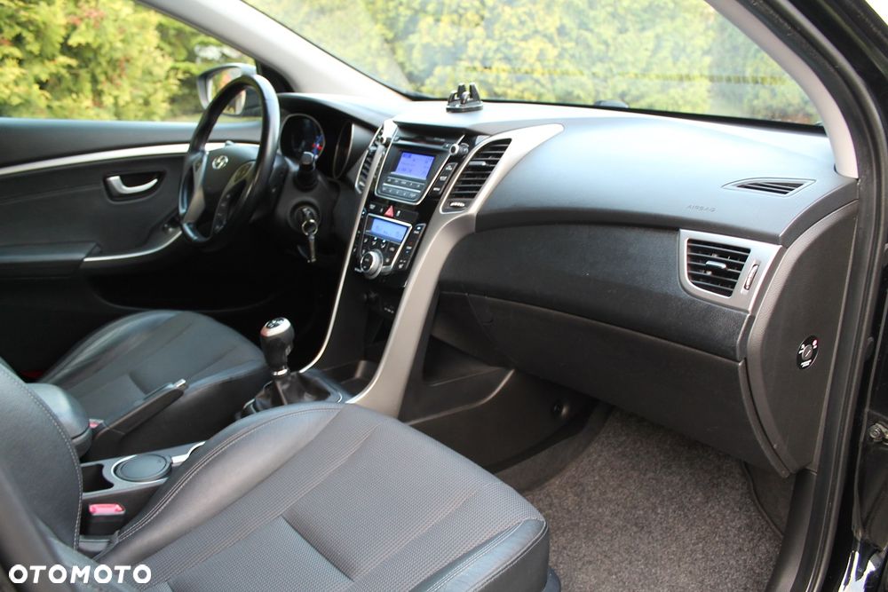 Hyundai i30 1.4 CRDi Trend - 27