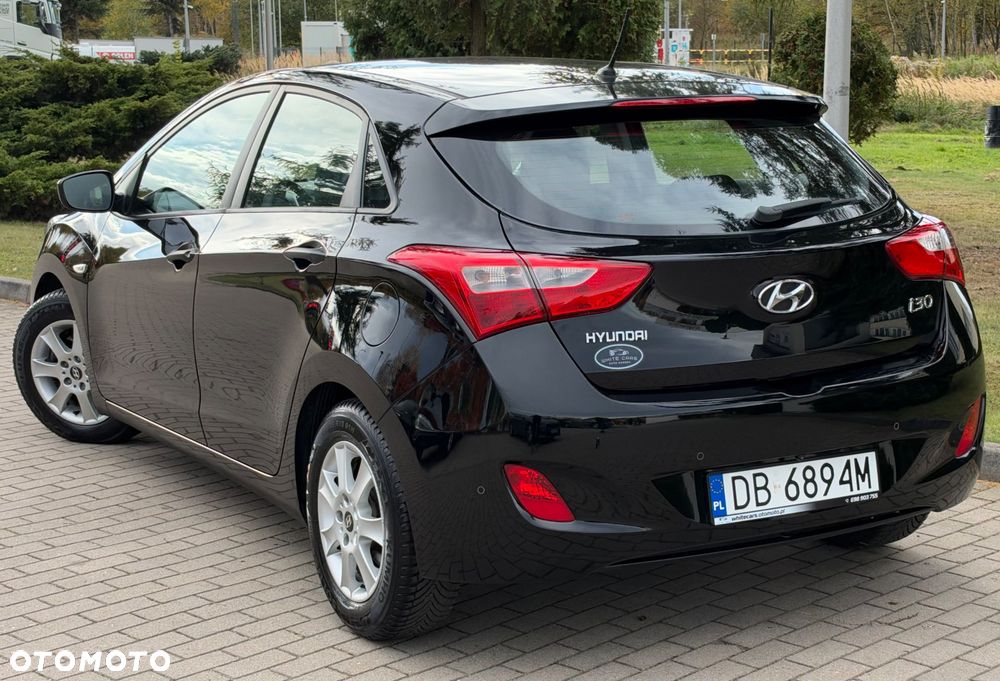 Hyundai i30 1.4 Fifa World Cup Edition - 34