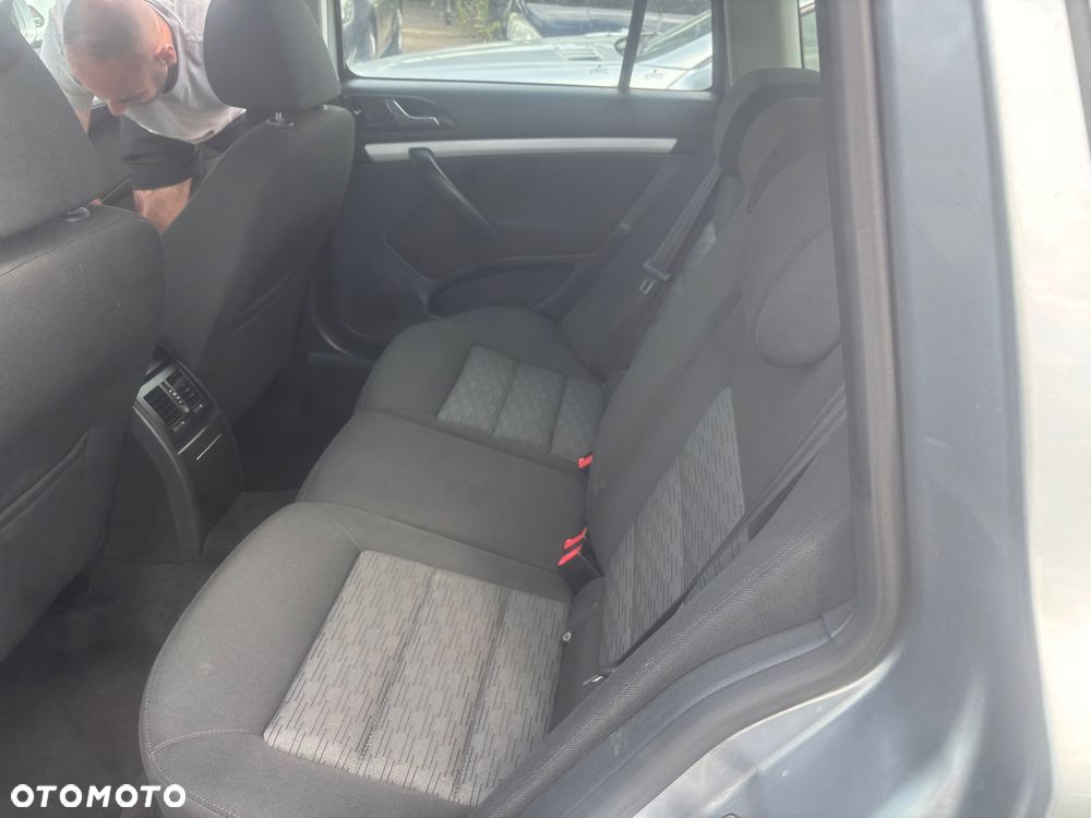 Skoda Octavia 1.4 TSI IMPULS EDITION - 26