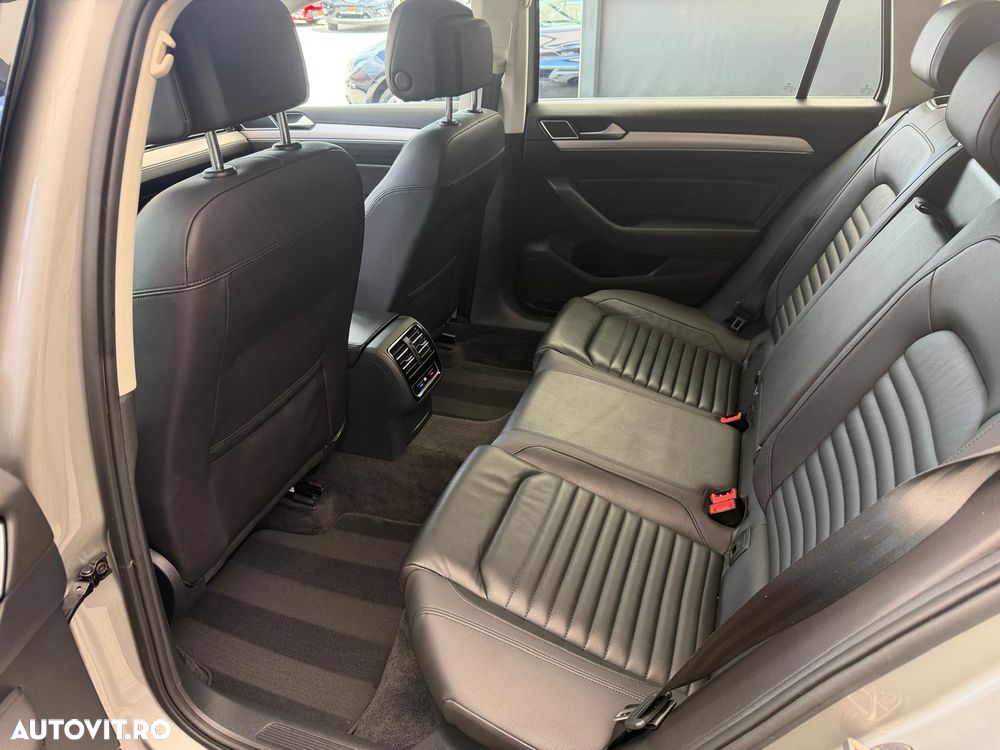 Volkswagen Passat 2.0 TDI SCR DSG Highline - 11