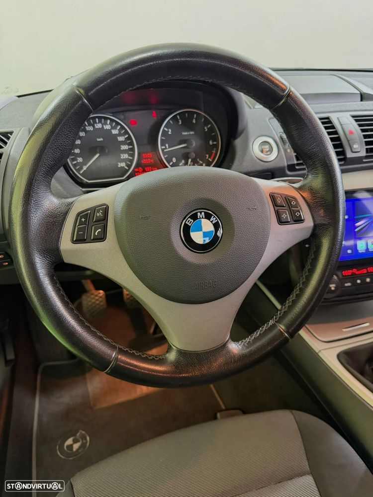 BMW 118 i Exclusive - 11