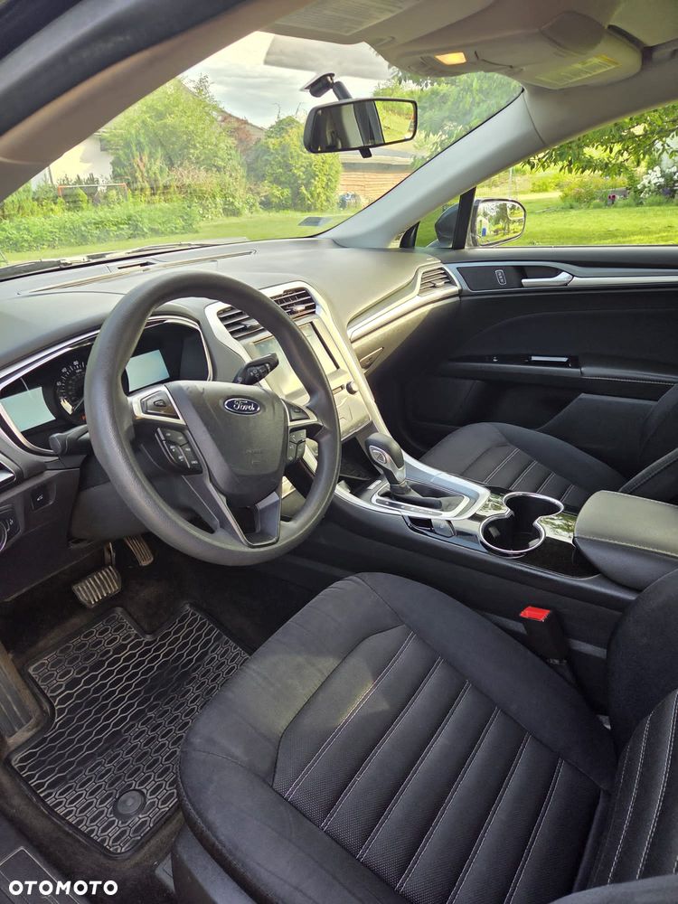 Ford Fusion - 6
