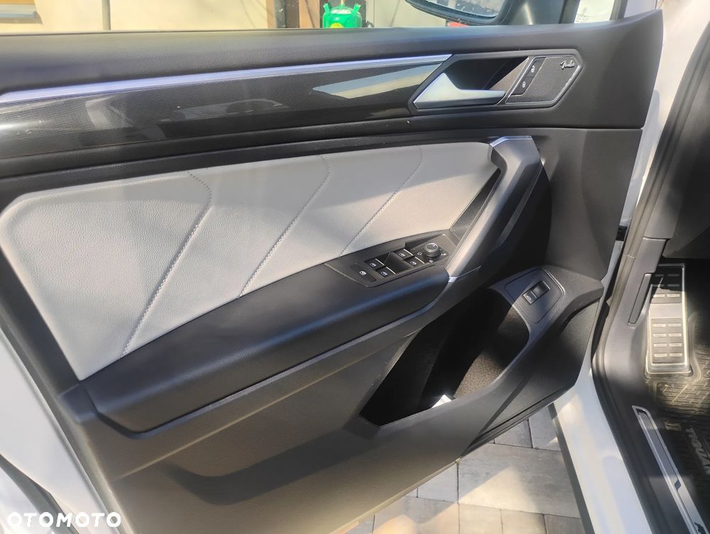 Volkswagen Tiguan Allspace 2.0 TSI 4Mot Highline DSG - 14