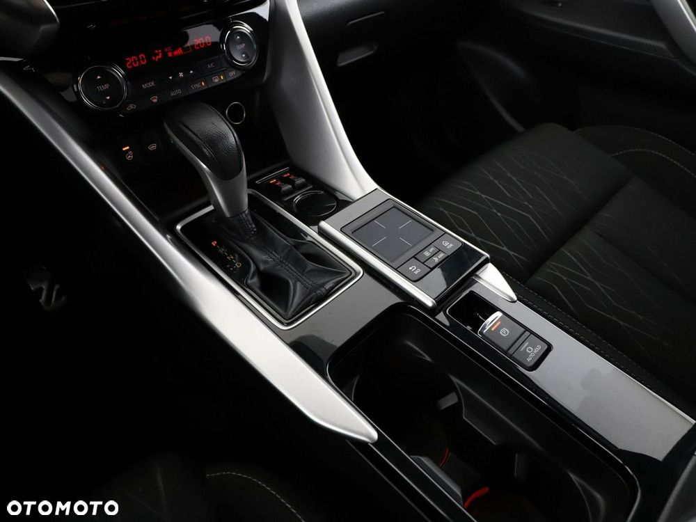 Mitsubishi Eclipse Cross 1.5 T-MIVEC CVT 2WD Connect - 28