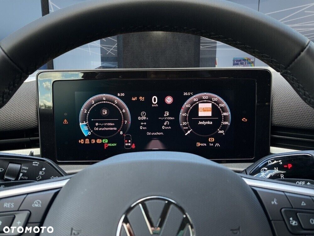 Volkswagen T-Roc - 17