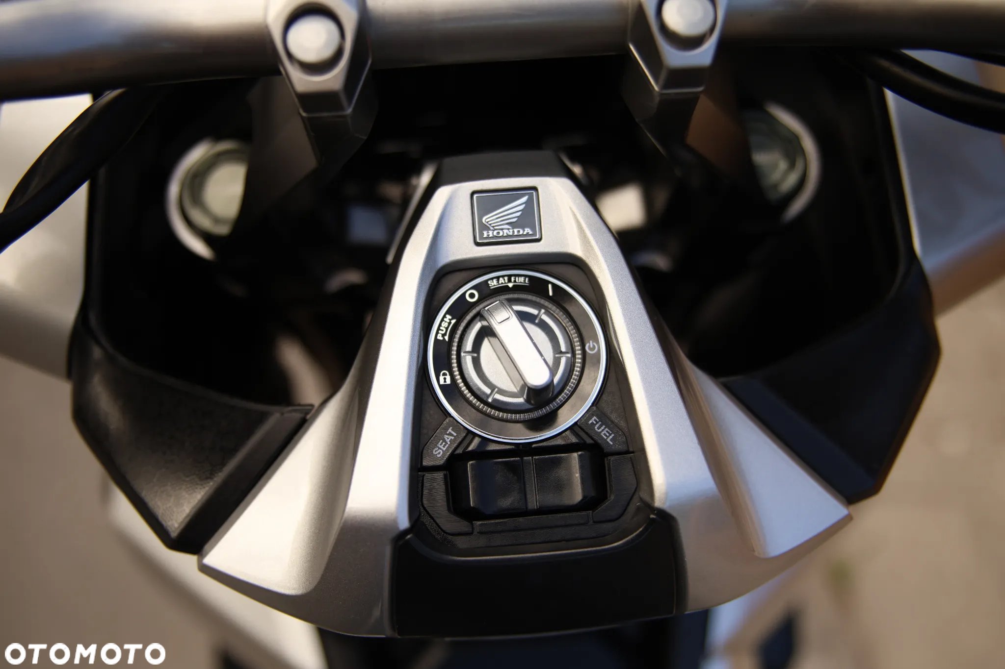 Honda ADV350 - 5