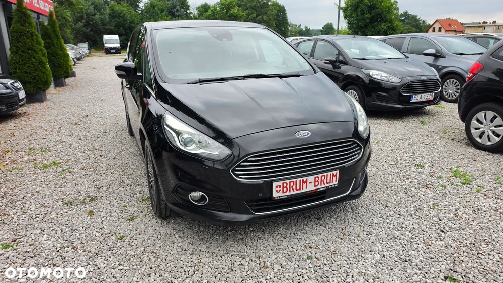 Ford S-Max - 12
