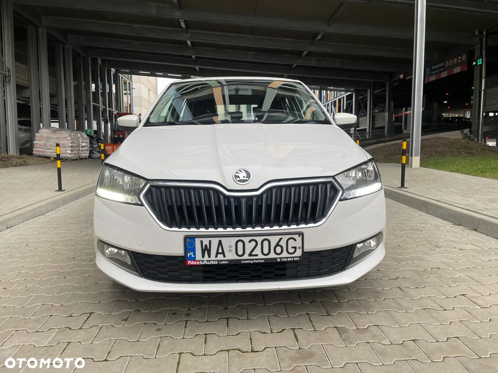 Skoda Fabia 2021 photo 2
