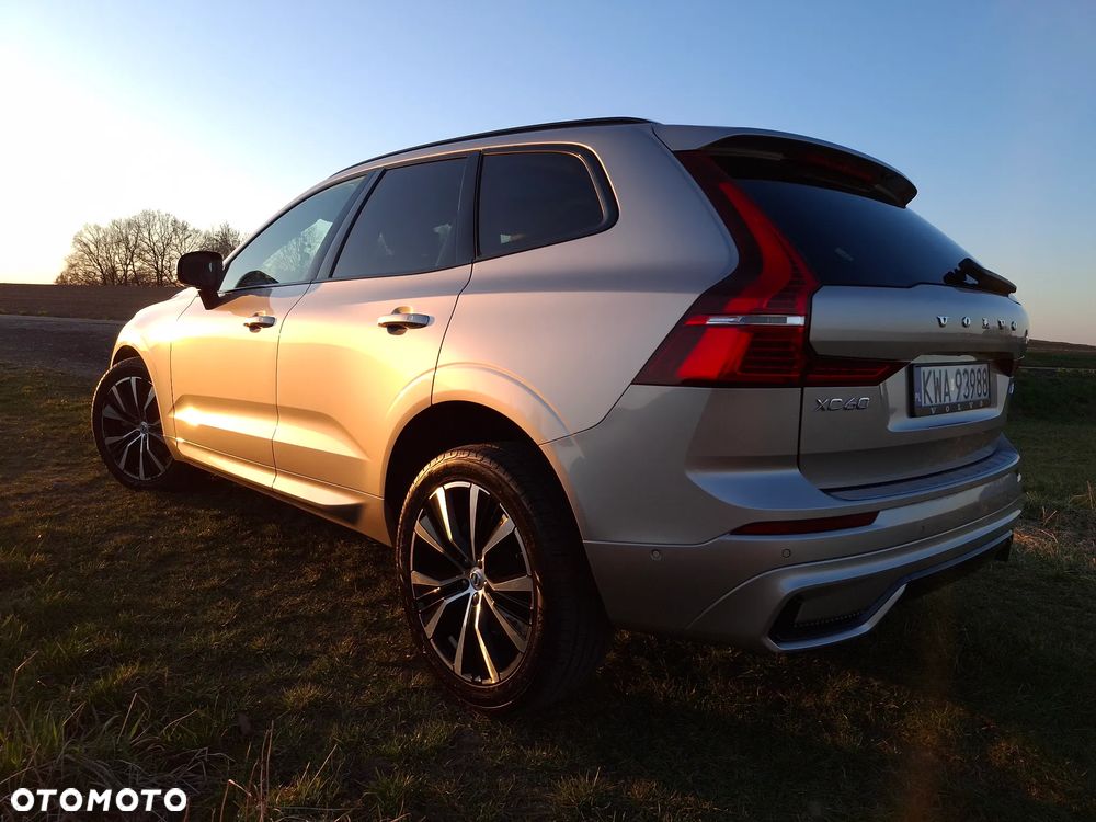 Volvo XC 60 B5 B AWD Plus Dark - 3