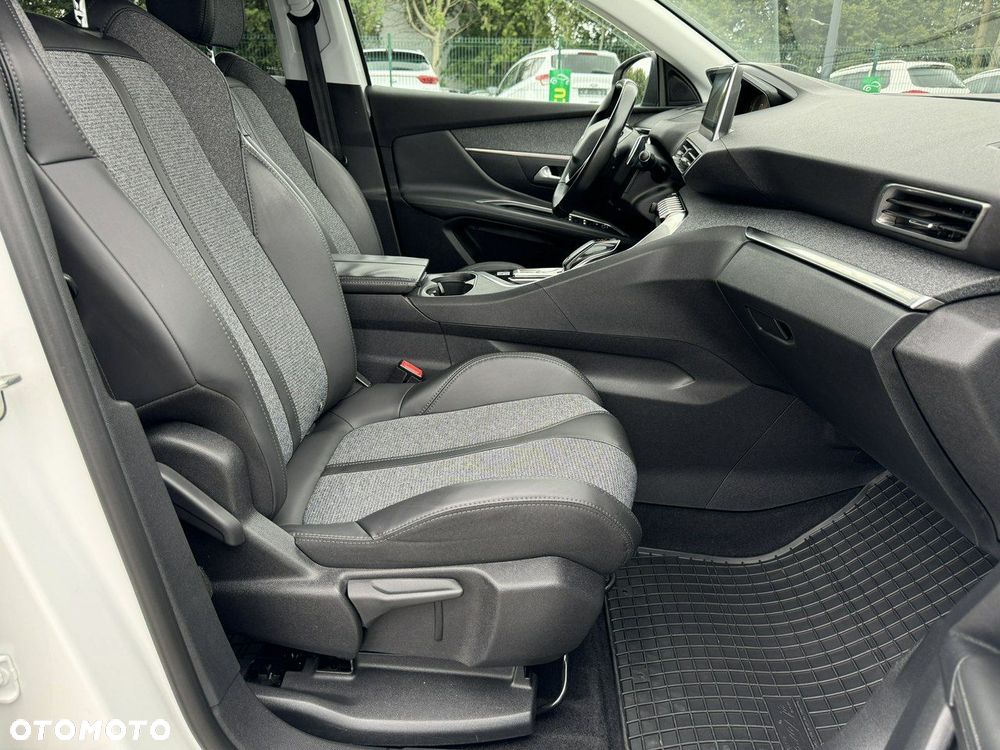 Peugeot 3008 PureTech 130 Stop & Start GPF EAT8 Allure Pack - 35