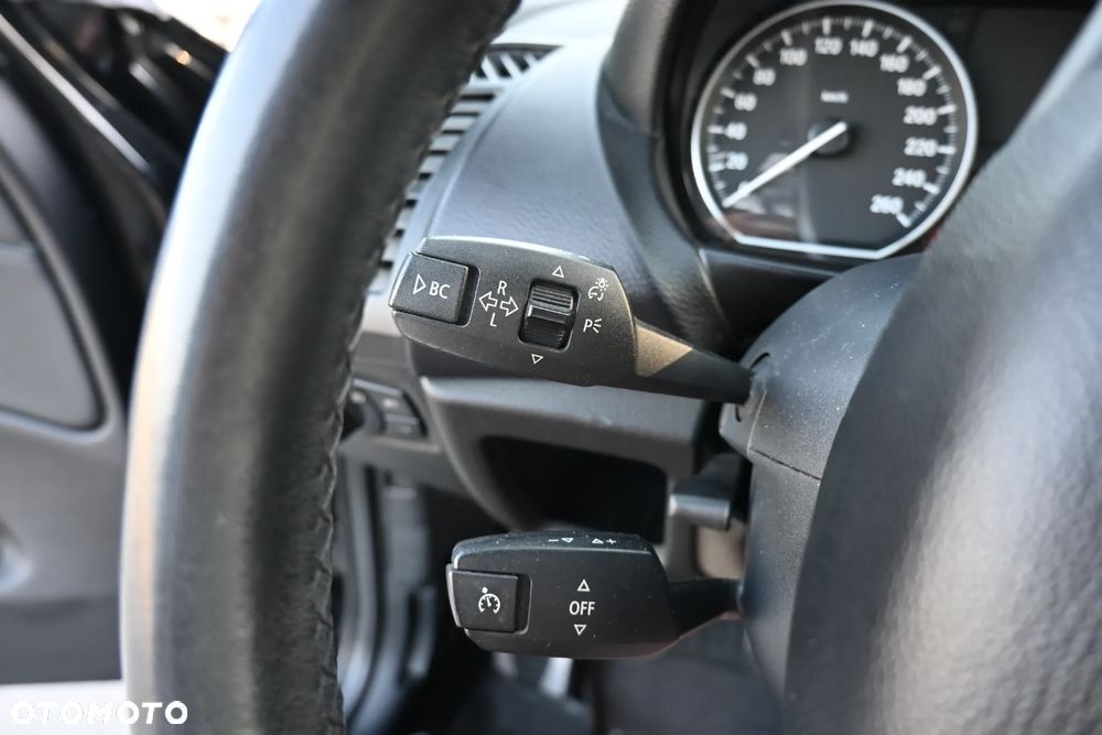BMW Seria 1 123d - 5