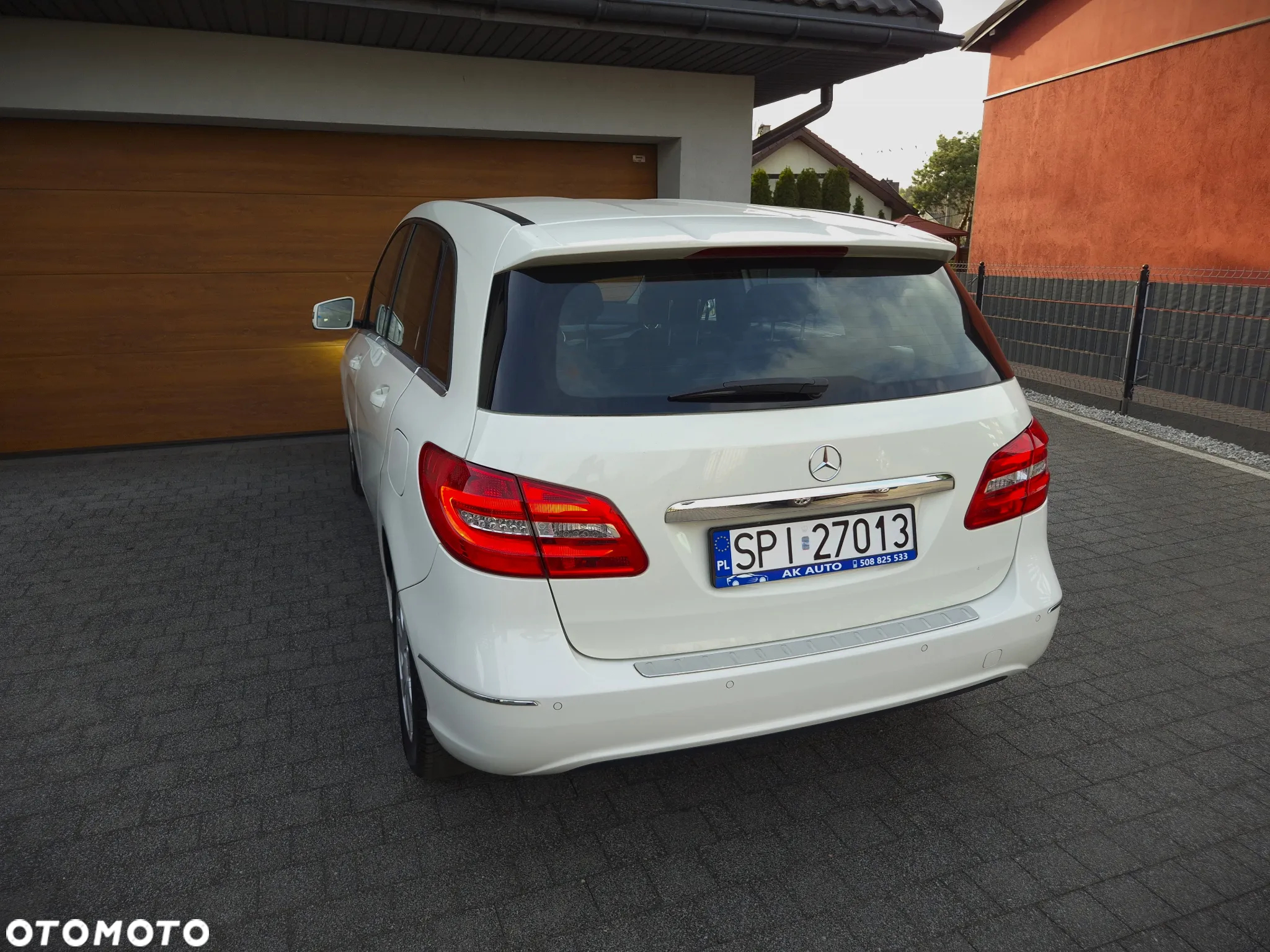 Mercedes-Benz Klasa B 200 BlueEFFICIENCY Edition 1 - 14