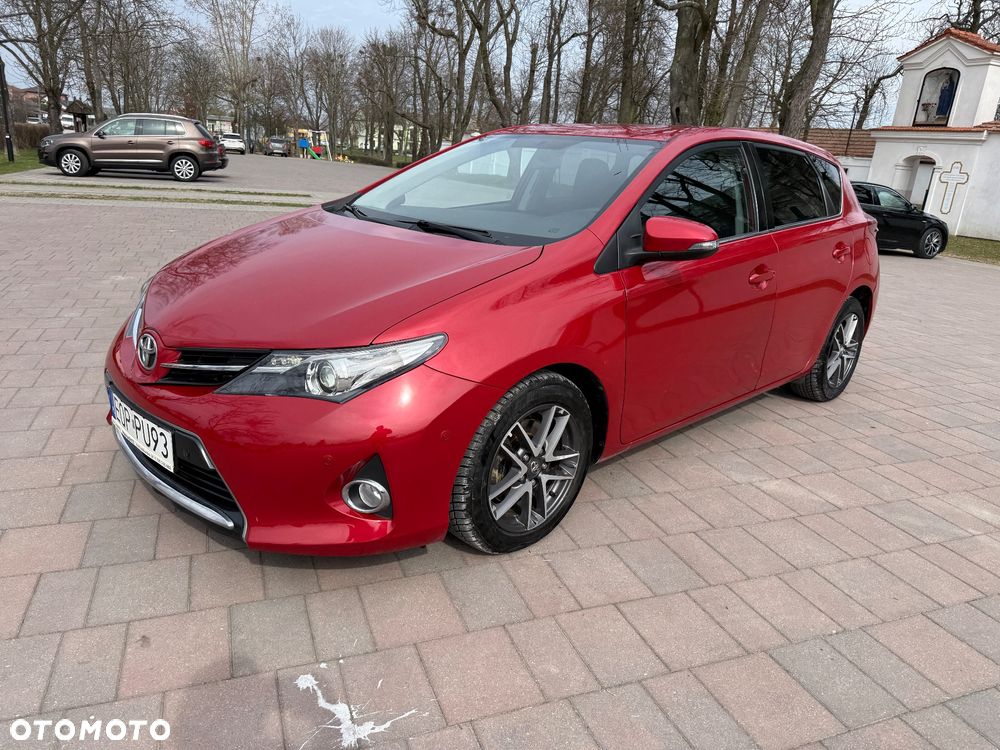 Toyota Auris 2.0 D-4D Dynamic - 32