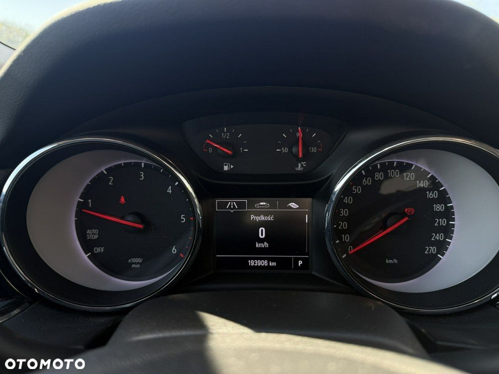 Opel Insignia 2.0 CDTI Elegance S&S - 13