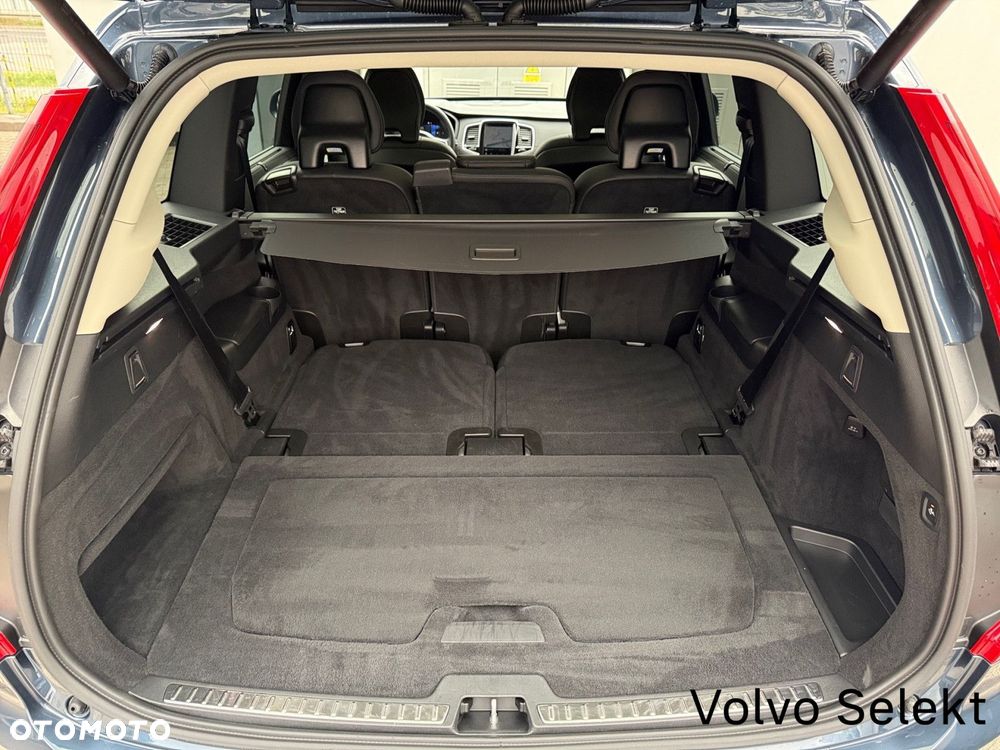 Volvo XC 90 - 31
