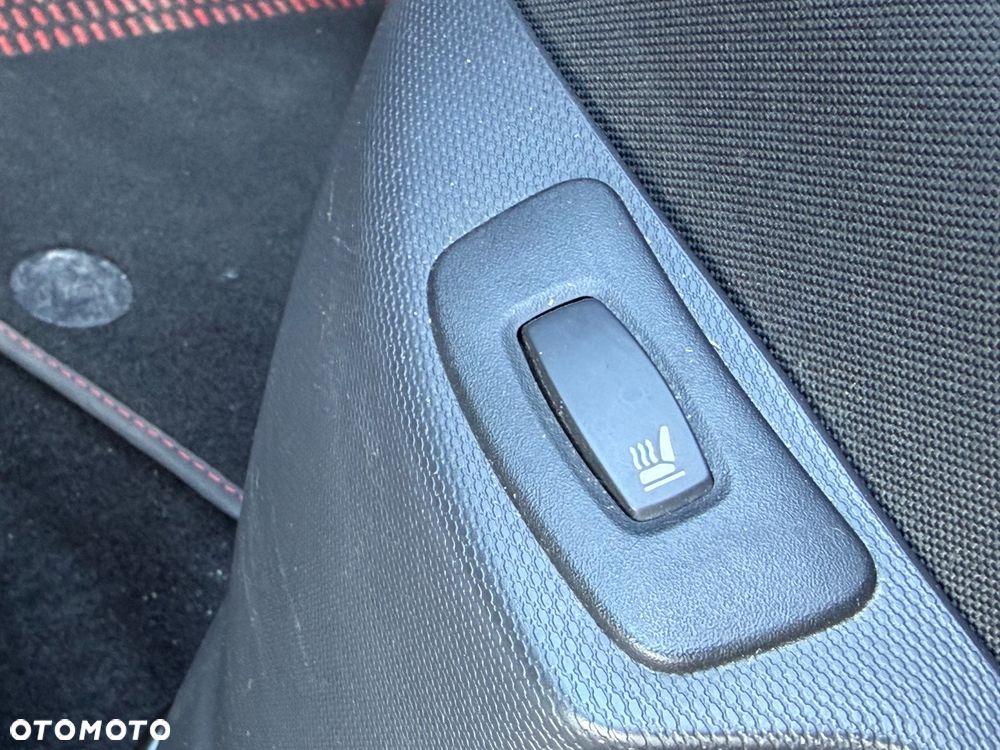 Renault Captur ENERGY dCi 90 Start&Stop Helly Hansen - 30