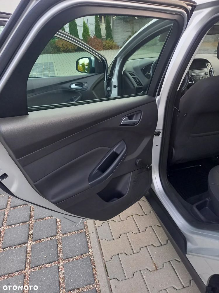 Ford Focus - 16