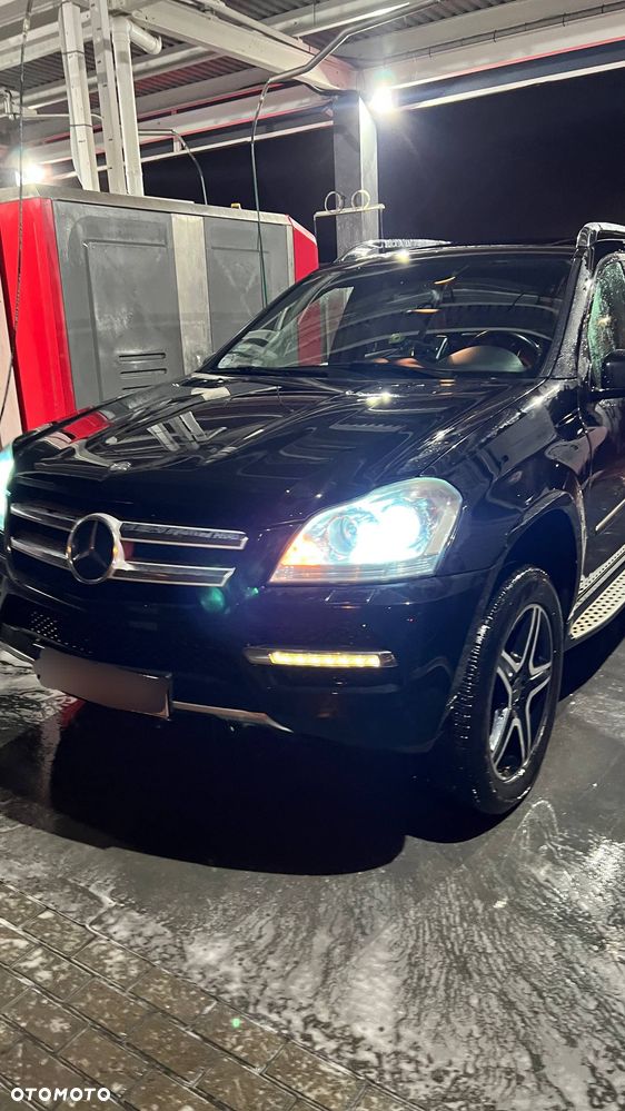 Mercedes-Benz GL 450 CDI - 21