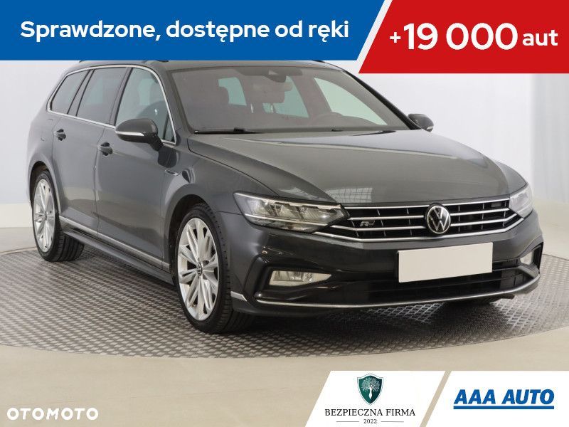 Volkswagen Passat Variant - 2