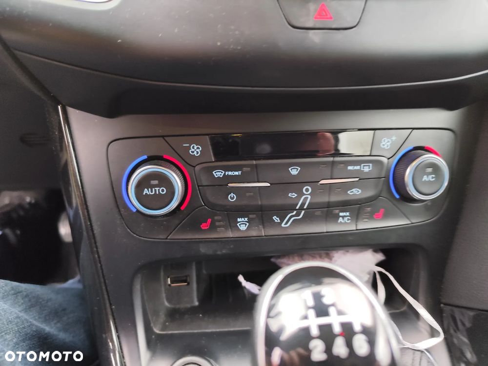 Ford Focus 1.5 EcoBlue STart-Stopp-System TITANIUM - 20