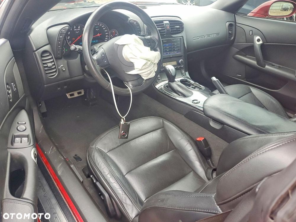 Chevrolet Corvette - 7