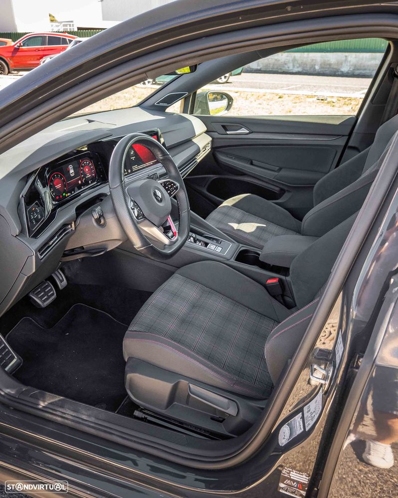VW Golf 2.0 TSI OPF DSG GTI - 14
