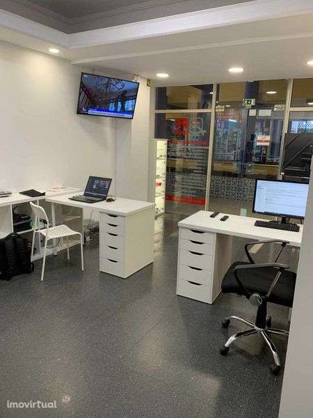 Trespasse de Loja – Negócio de Informática em Funcionamento - Grande imagem: 2/2
