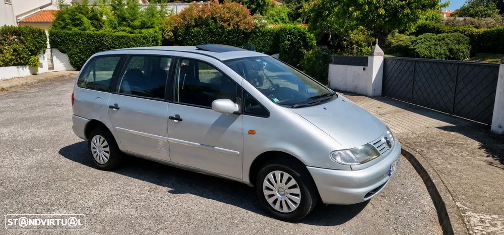 VW Sharan 1.9 TDi CL 5L - 9