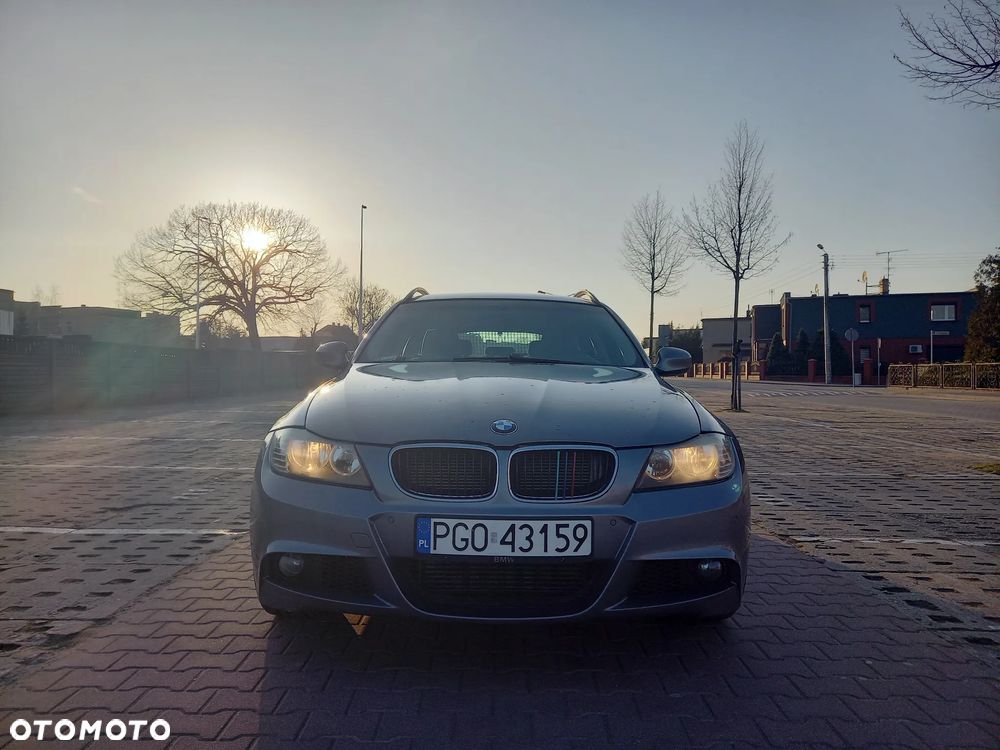 BMW Seria 3 318d - 19