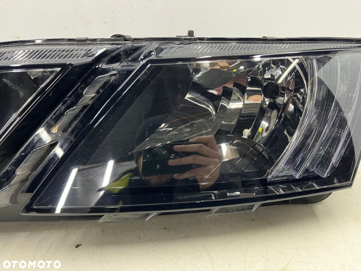 Lampa reflektor Skoda Octavia III LIFT 16-20r. lewa przednia na żarówkę H7 DRL LED 5e1941015c - 8