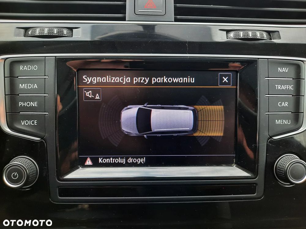 Volkswagen Golf 1.6 TDI DPF Comfortline - 35
