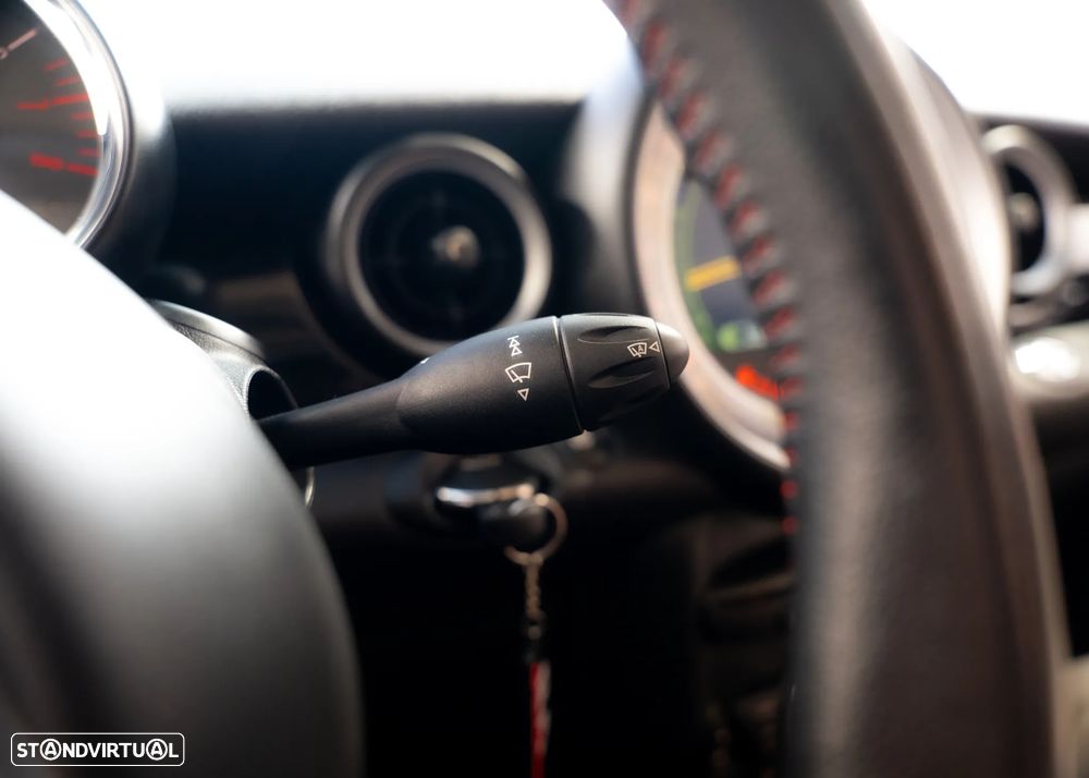 MINI Cabrio John Cooper Works 157g - 43